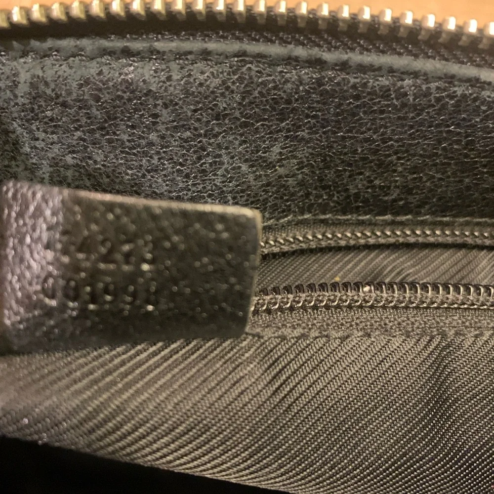 Gucci Black Monogram Messenger Bag - Picture 7 of 16